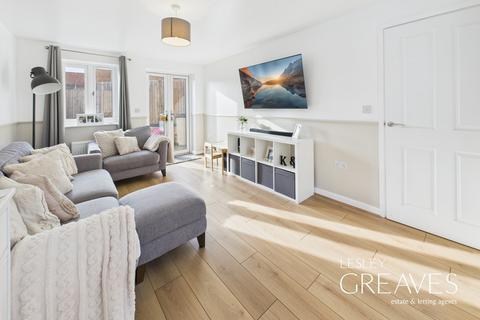 3 bedroom semi-detached house for sale, Horwood Drive, Gedling, Nottinghamshire