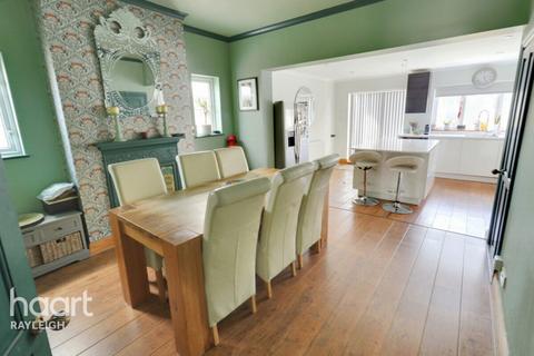 undefined, Kingswood Chase, Essex