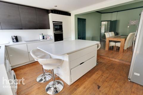 undefined, Kingswood Chase, Essex