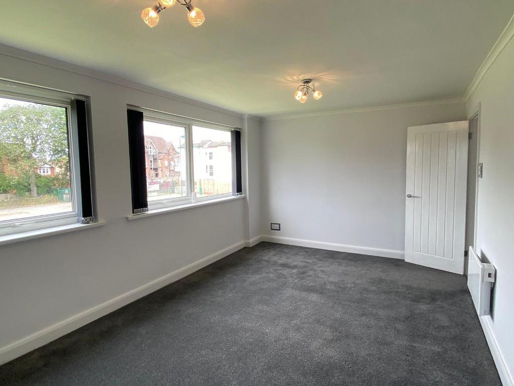 Lounge 3.jpg