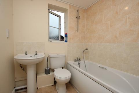 2 bedroom apartment to rent, Isabelle Court, Kettering, Northamptonshire, NN16