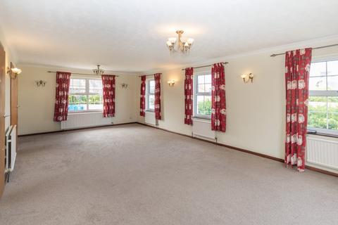 4 bedroom detached house to rent, Rue Des Huriaux, St Saviour's