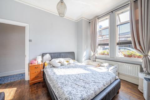 2 bedroom flat for sale, Parkhouse Street, Camberwell, London, SE5
