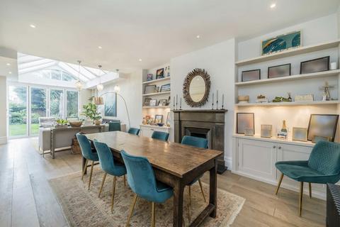 undefined, Dukes Avenue, London W4