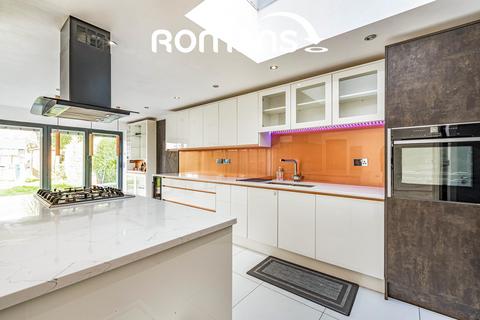 undefined, Squirrels Way, Earley, Reading, RG6