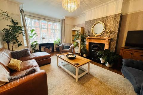 3 bedroom terraced house for sale, Birchfield Road, Abington, Northampton NN1