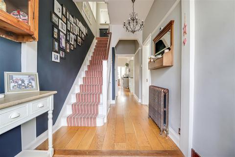 undefined, Leigh Cliff Road, Leigh-On-Sea SS9