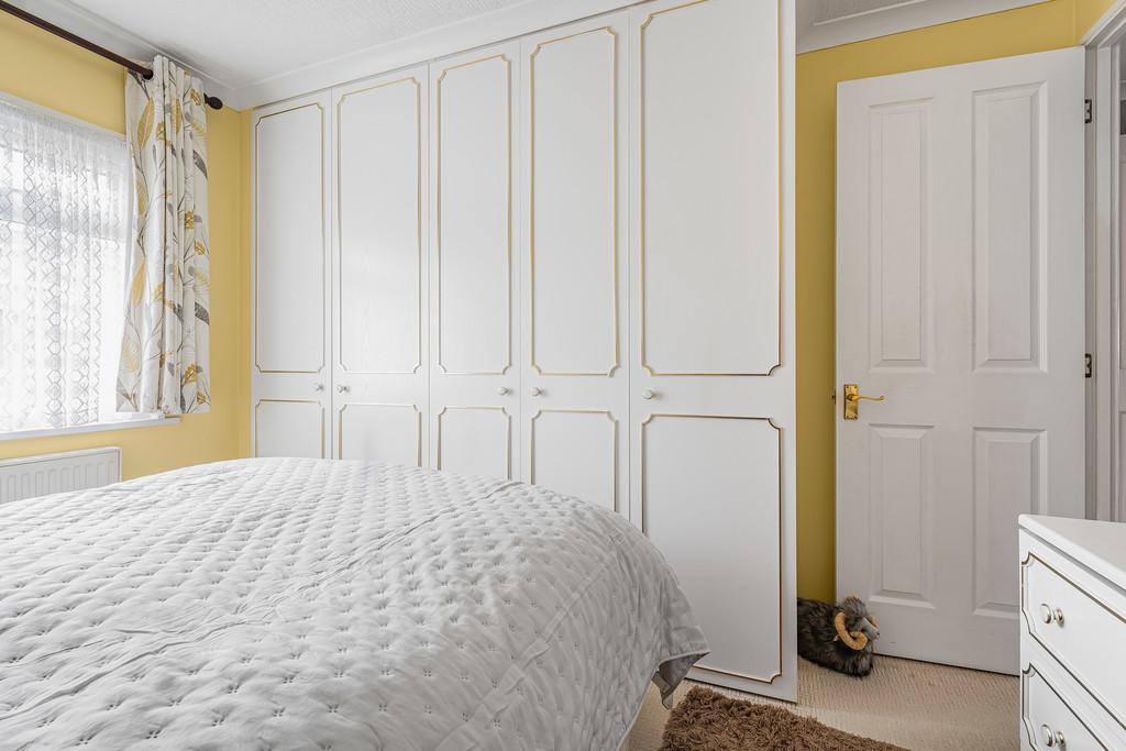 Bedroom 2 (2)