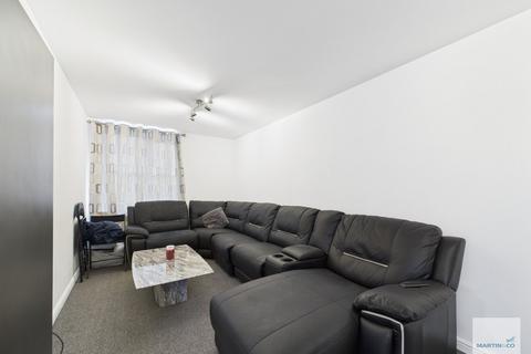 2 bedroom ground floor flat for sale, Pavior Road, Bestwood