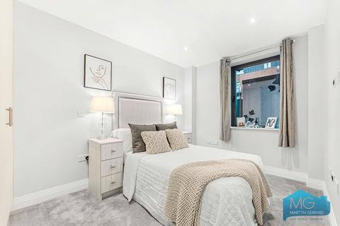 2 bedroom apartment for sale, Brownlow Road, London, N11
