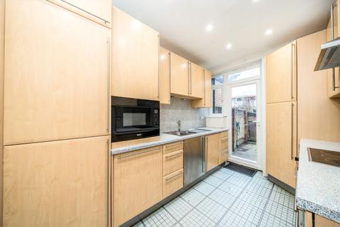 undefined, Central Avenue, Hounslow TW3