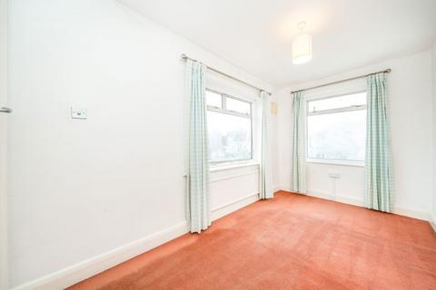 3 bedroom house to rent, Central Avenue, Hounslow TW3