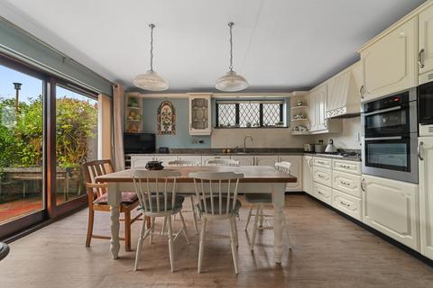 5 bedroom detached house for sale, Malting Road, Peldon