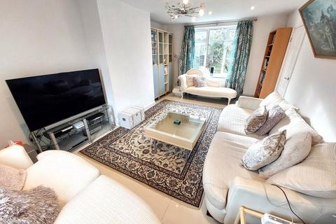 undefined, Bannerman Avenue, Prestwich, M25