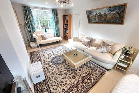 undefined, Bannerman Avenue, Prestwich, M25