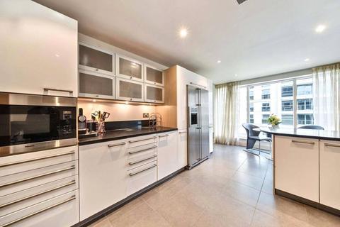 3 bedroom apartment for sale, Marina Point, Fulham SW6