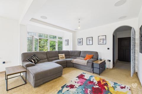 3 bedroom detached bungalow for sale, Highfield Drive, Winshill