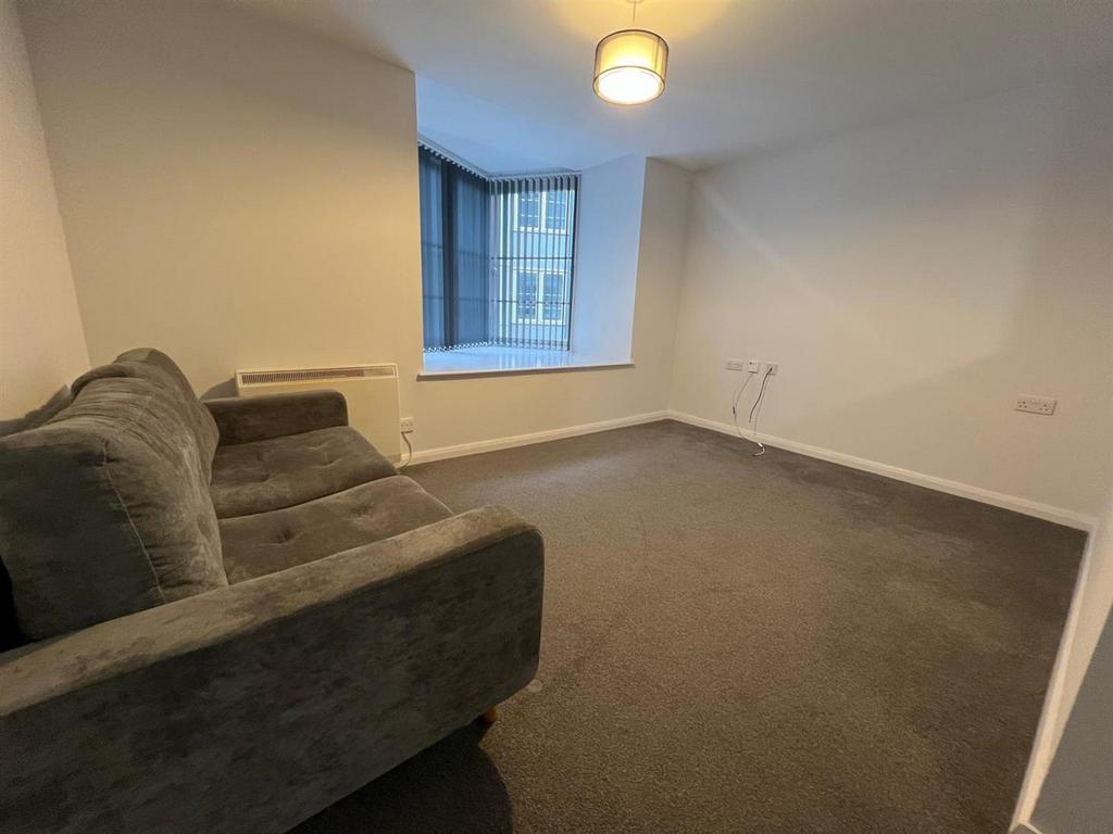 Livingroom.....jpg
