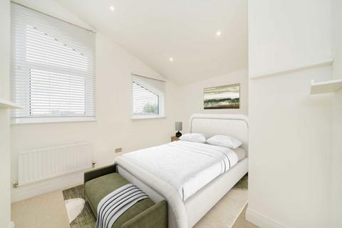 undefined, Eveline Road, Mitcham CR4