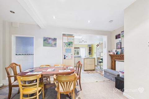 4 bedroom semi-detached house for sale, Holmcroft Road, Stafford