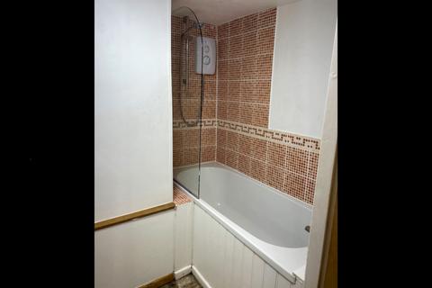 2 bedroom terraced house to rent, Haughley, Stowmarket