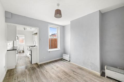 3 bedroom terraced house for sale, Thesiger Street, Lincoln