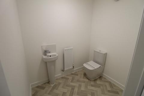 3 bedroom detached house to rent, Rose Hill Rise, Doncaster DN4