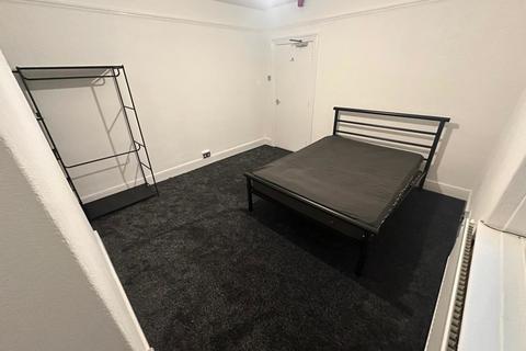 1 bedroom flat to rent, Bay View Crescent, Swansea