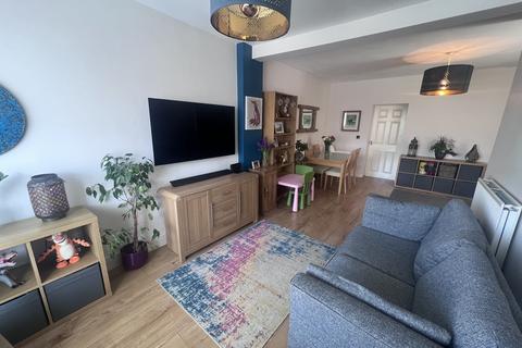 3 bedroom semi-detached house to rent, Danybryn Road, Gorseinon