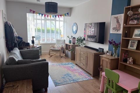 3 bedroom semi-detached house to rent, Danybryn Road, Gorseinon