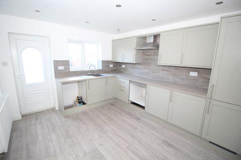 undefined, Hall Street, Featherstone