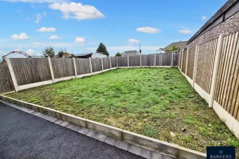 2 bedroom semi-detached bungalow for sale, Lawrence Crescent, Heckmondwike
