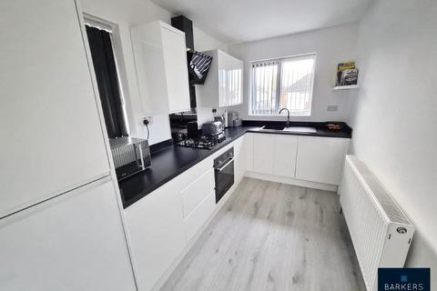 2 bedroom semi-detached bungalow for sale, Lawrence Crescent, Heckmondwike