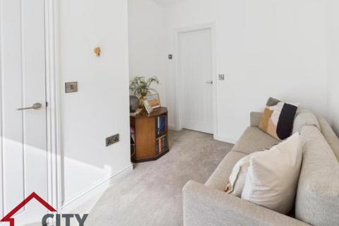 3 bedroom terraced house to rent, Easthorpe Street, Ruddington