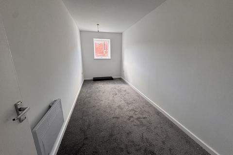 2 bedroom apartment to rent, Broadmeadow Flats, Wolverhampton WV4