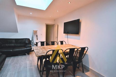 7 bedroom terraced house to rent, Tiverton Road, Selly Oak, Birmingham B29