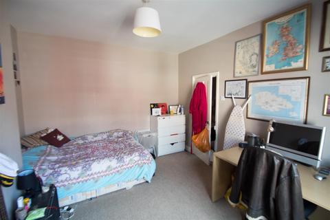 2 bedroom terraced house to rent, Thornville Street, Hyde Park, Leeds, LS6 1RP