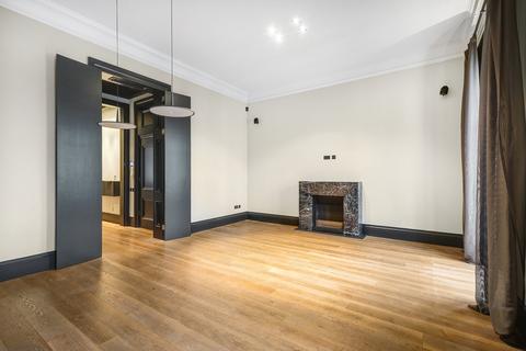 undefined, Chesham Street, Belgravia, London