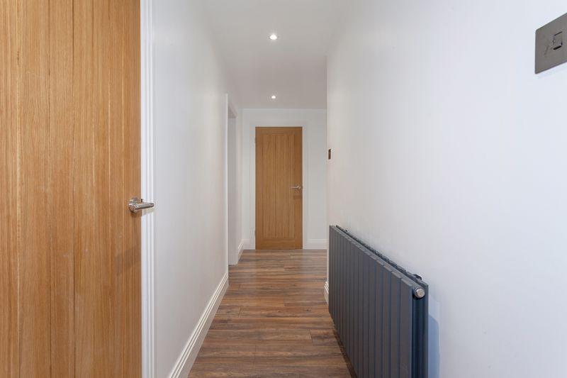 L shaped entrance