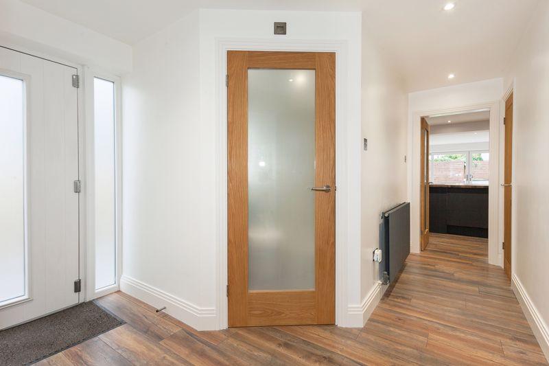 L shaped entrance