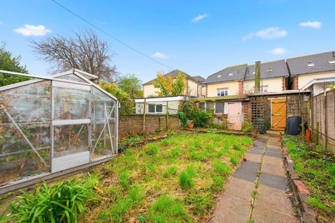 3 bedroom terraced house for sale, Montague Road, North End