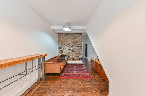 3 bedroom flat for sale, Tanners Hill, Deptford, London, SE8