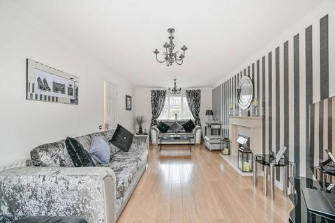 undefined, Camel Grove, Kingston, Kingston upon Thames, KT2