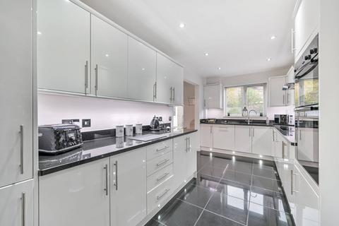 undefined, Camel Grove, Kingston, Kingston upon Thames, KT2