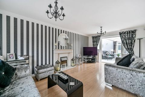 Camel Grove, Kingston, Kingston upon Thames, KT2