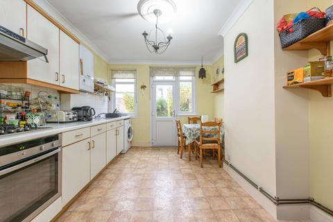 undefined, Long Lane, North Finchley, London, N3