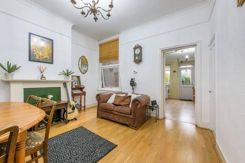 undefined, Long Lane, North Finchley, London, N3