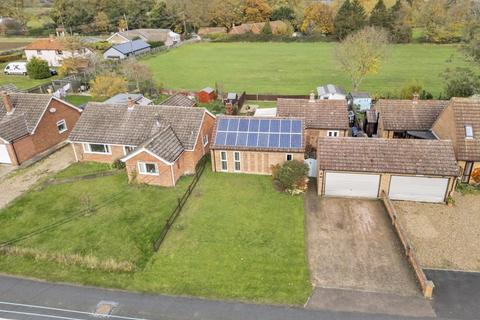 3 bedroom detached bungalow for sale, Thetford Road, Coney Weston