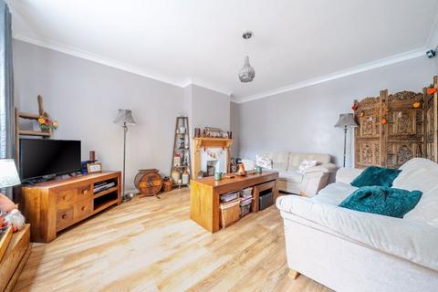 3 bedroom semi-detached house for sale, Medway Avenue, Yalding
