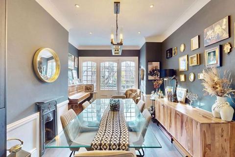 undefined, Temple Fortune Lane, Hampstead Garden Suburb Border, NW11
